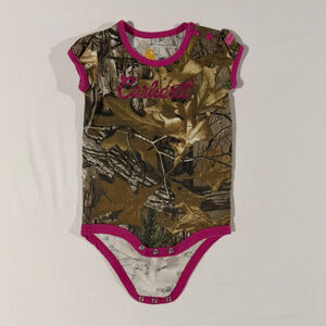 Carhartt Baby Girl 12M Pink Metallic Realtree Camo Bodysuit Glitter Logo Snap